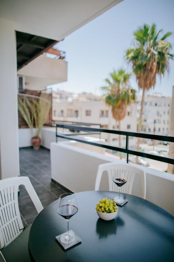 Lazaros Centre Apartment Larnaca Exterior foto